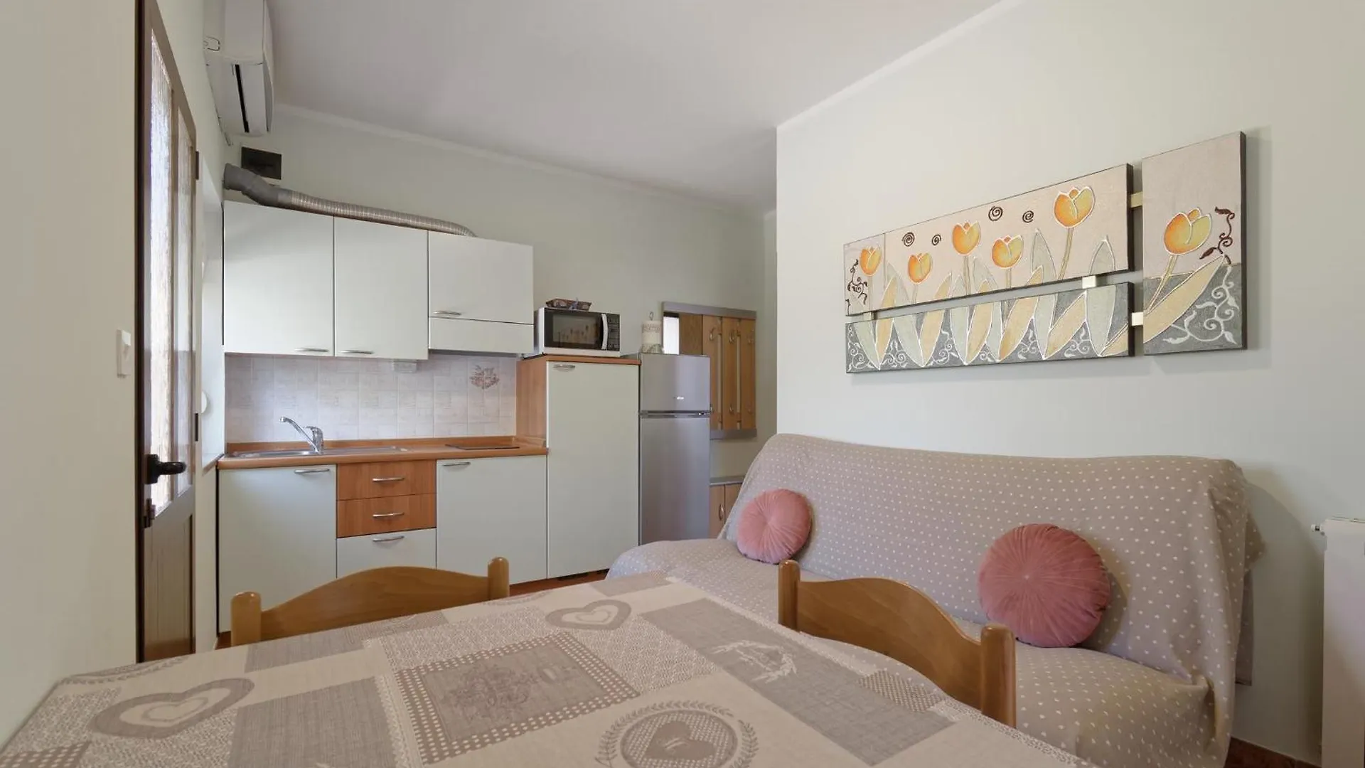 Studio Emma By Rent Istria Novigrad Istria Lägenhet